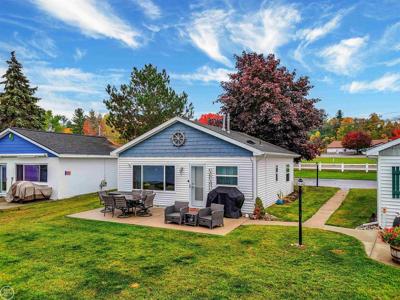 5628 W Houghton Lake Dr. Unit 6