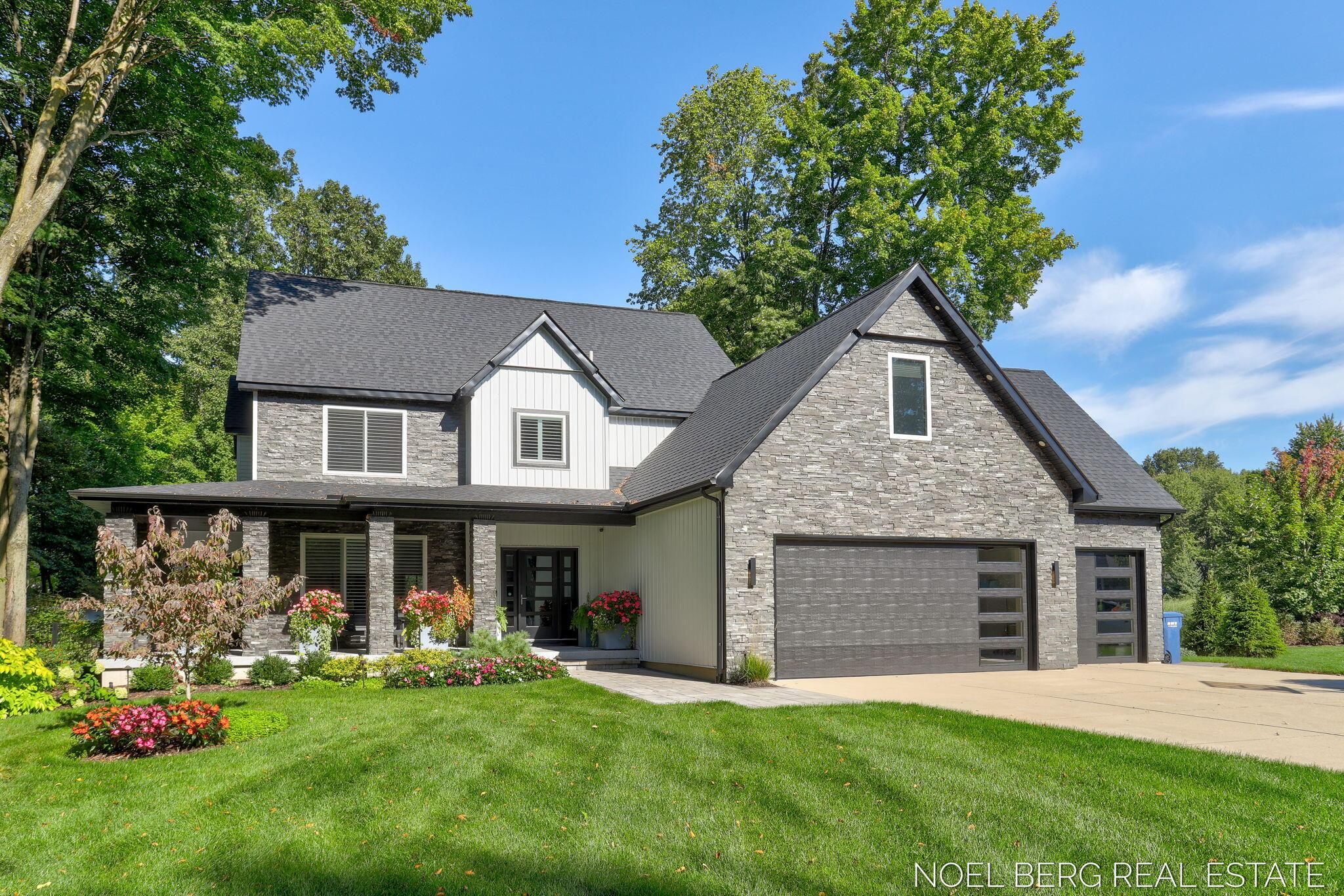 Image 2: 1-web-or-mls-15329-blue-heron-ct