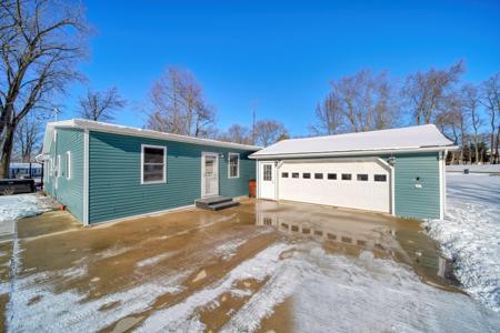 10902 Devils Lake Highway