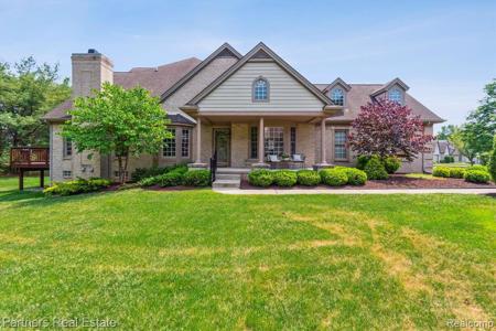 7570 WOODWIND Court