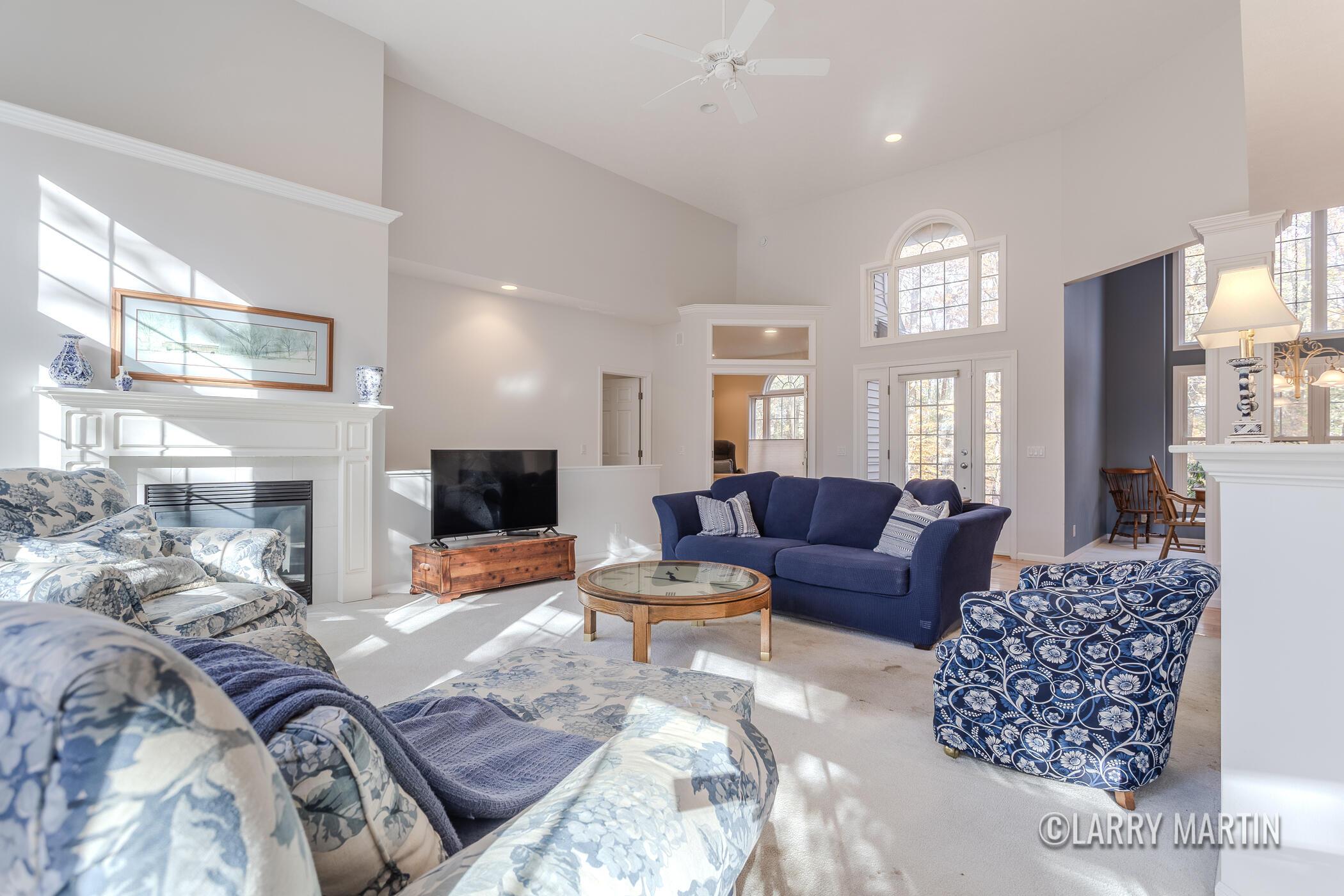 Image 3: 18486 W Spring Lake Rd-13