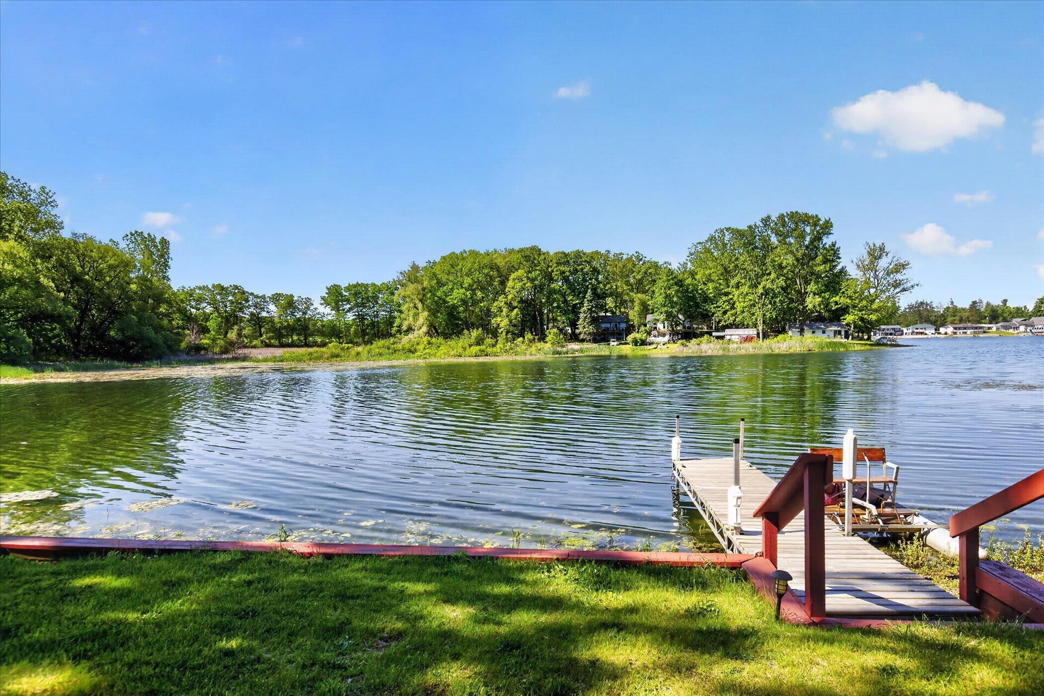 Image 4: 44-171-N-Rock-Lake-Dr-Vestaburg-WindowSt