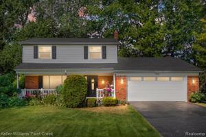 2722 WAREING Drive
