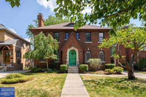1230 Bishop