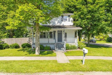802 Saint James Street
