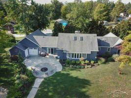 435 RED OAK DR