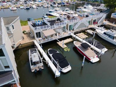 10 Harbor Isle Drive