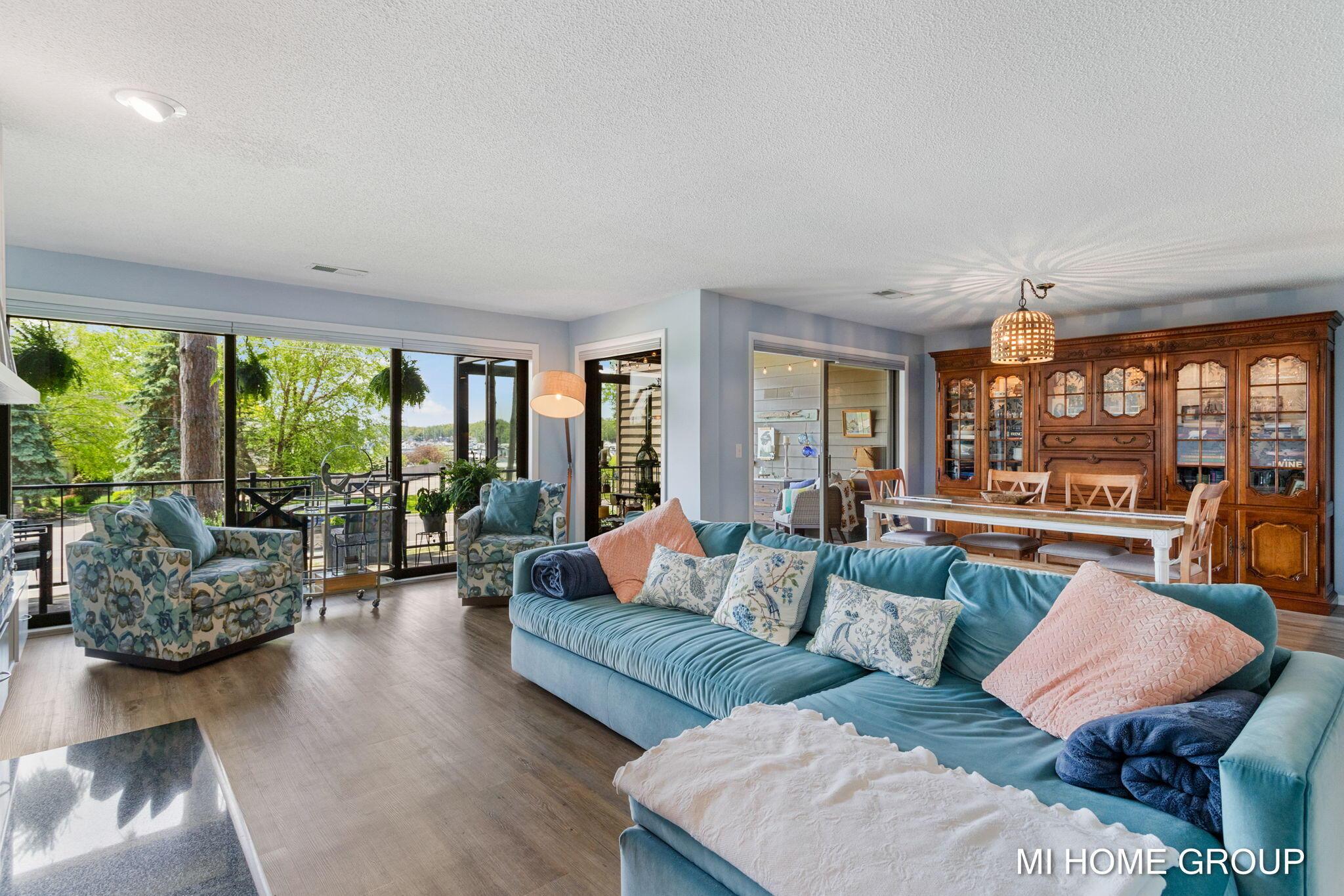 Image 2: 27-web-or-mls-1745-ottawa-beach-rd-4