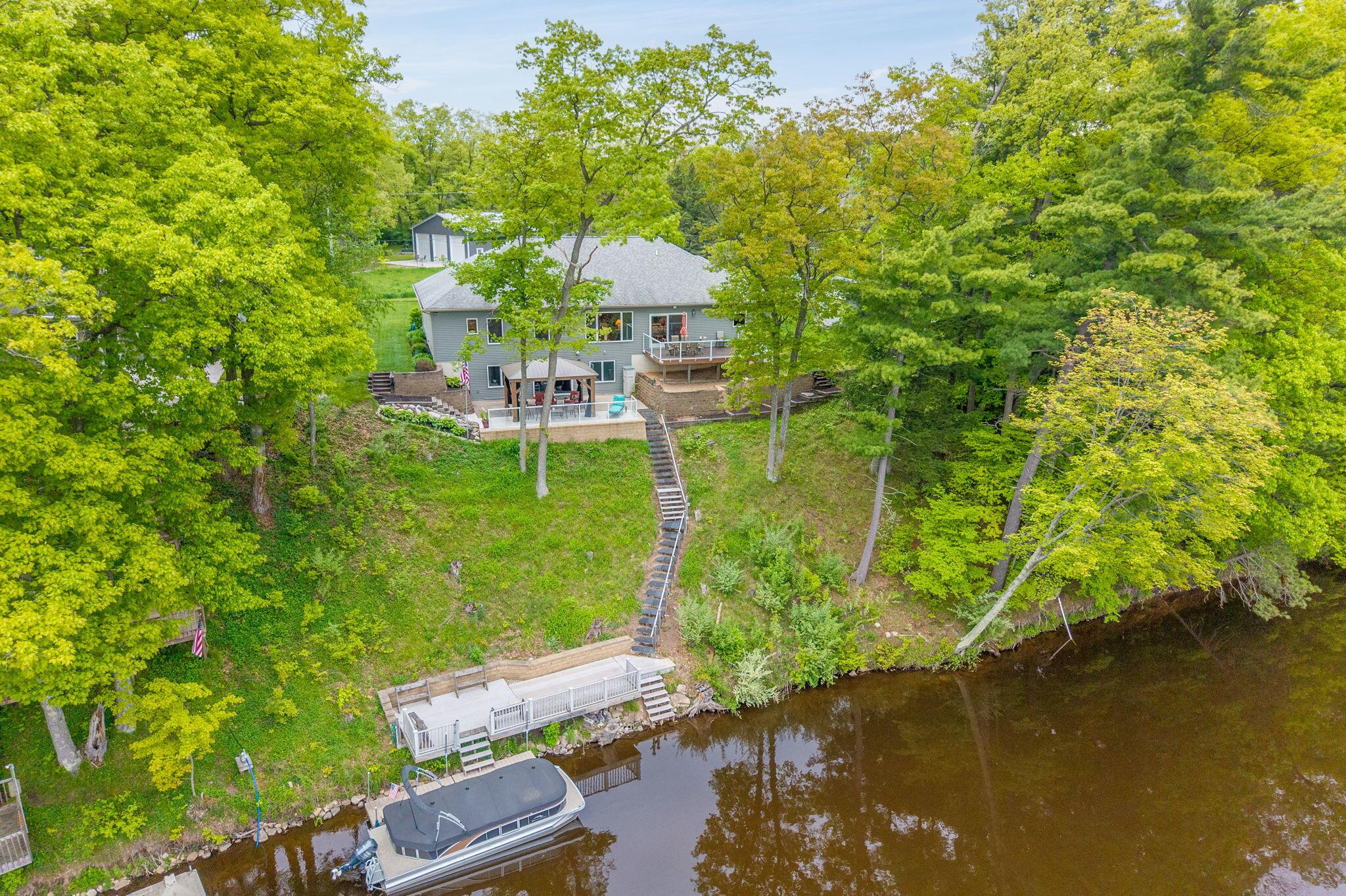 Image 2: 7-web-or-mls-DJI_20250528203419_0638_D-E