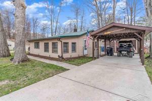 4260 LAKE DR