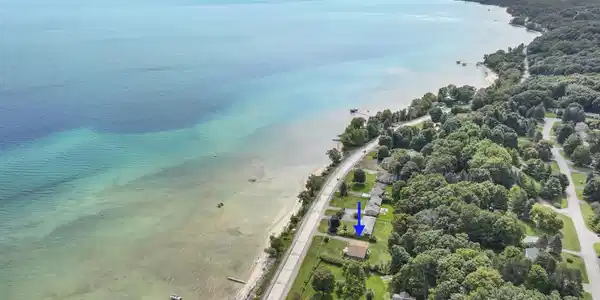 8012 S West Bayshore Drive