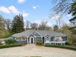 5215 WINLANE Drive