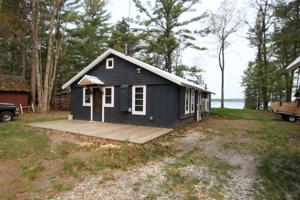 6498 NW Crystal Beach Rd