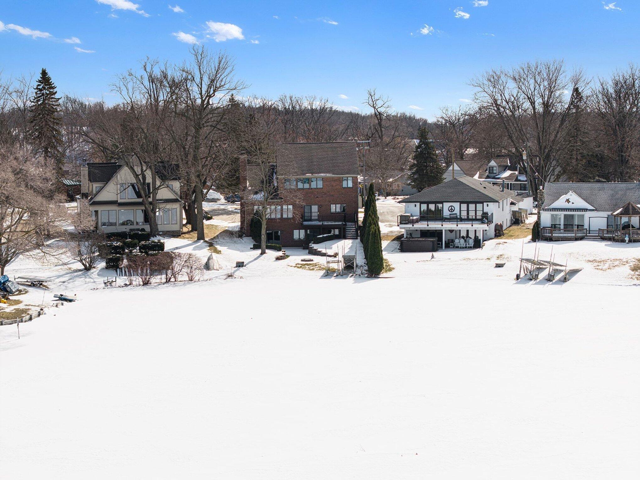 Image 2: 039_file_3520