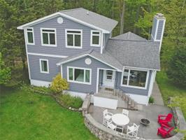5279 S LAKESHORE Drive