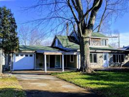 124 ROSELAWN Street