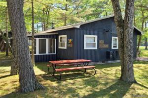 975 Huron