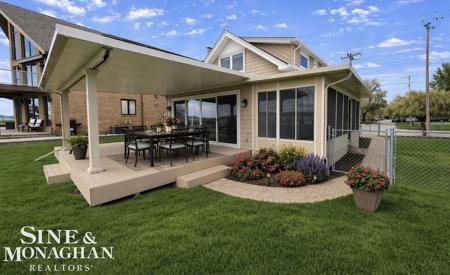 2008 E Park Drive