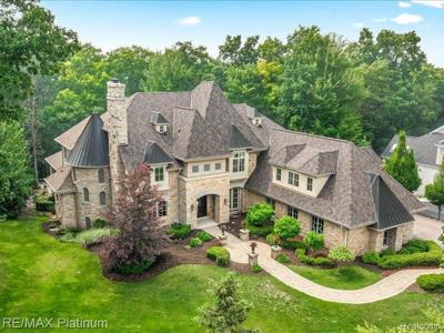 6000 Barclay Drive