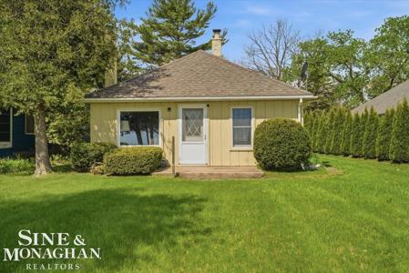 637 S Lakeshore Rd Road