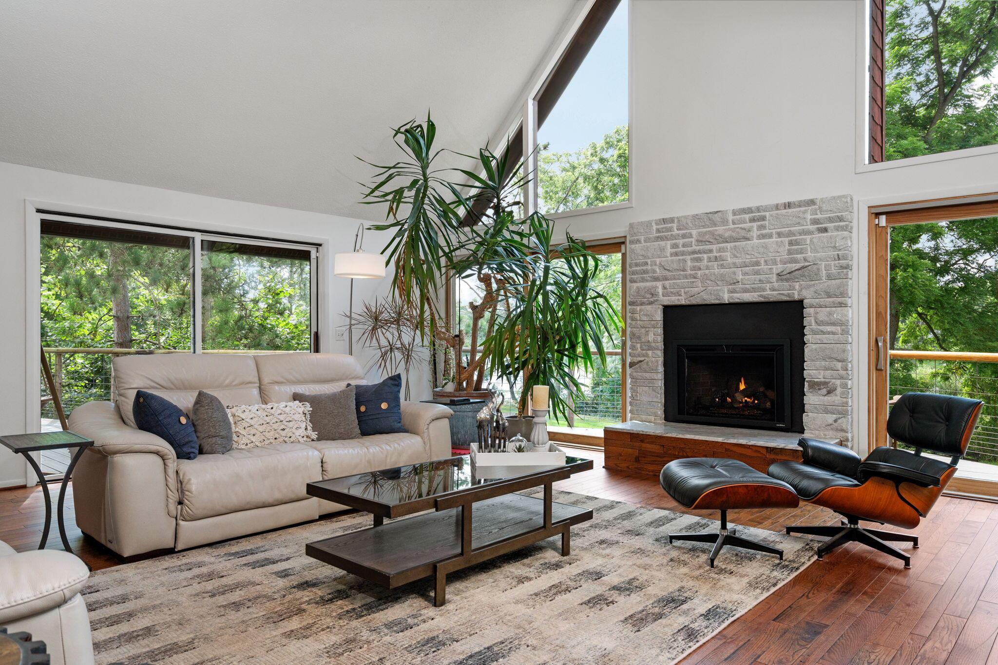 Image 4: 4-web-or-mls-DSC06500