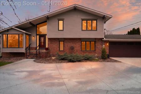 7117 Capri Drive