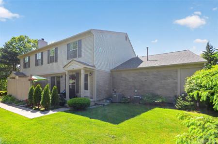 70 Pine Tree Ridge Drive
