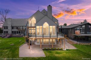 2474 Pontiac Drive