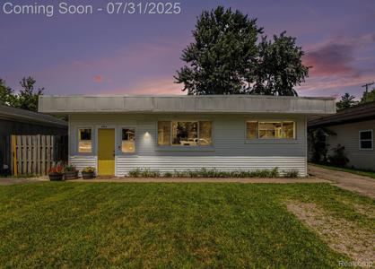 3914 Cresthaven Drive