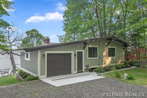 2475 Mayo Drive