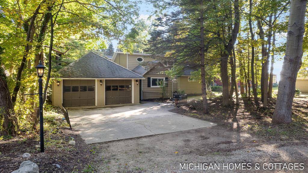 7128 116th Avenue, Ganges Twp, MI lhrmls01854737