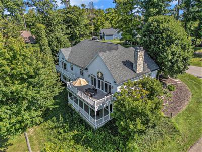 4824 Knoll Court