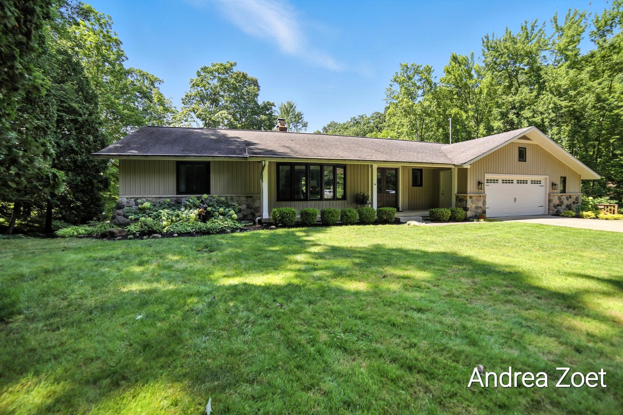 Image 3: 12-web-or-mls-IMG_8709 Falon McCormick