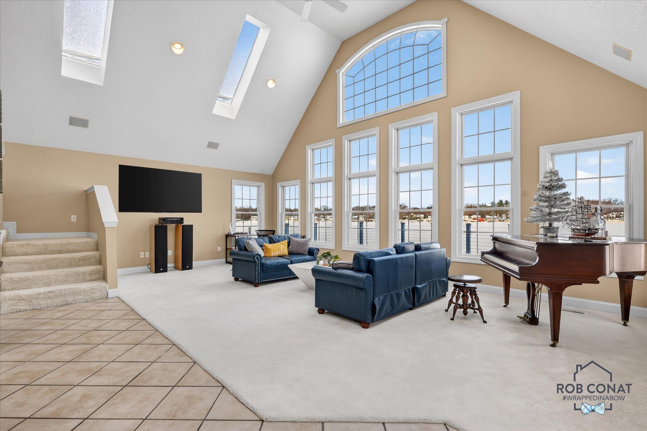 Image 2: 007-411-S-Rock-Lake-Dr-WindowStill