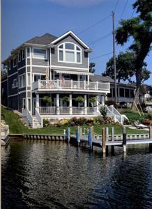 811 PINE TREE Road