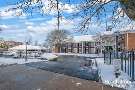 2311 Wealthy Street SE Unit 4