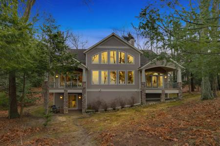 4146 Lakeshore Road