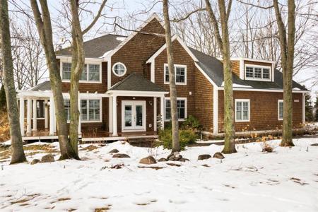 10383 W Marion