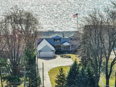 32830 JEFFERSON Avenue