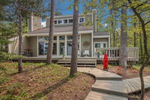10992 Lakeshore Road