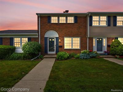 19614 Aqueduct Court