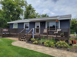 11430 Greenlawn