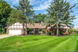 4009 CHANDA Court