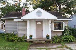 9487 CEDAR ISLAND Road