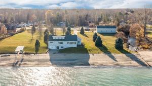 6500 Lakeshore Rd