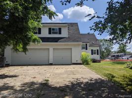1420 BEACHLAND BLVD