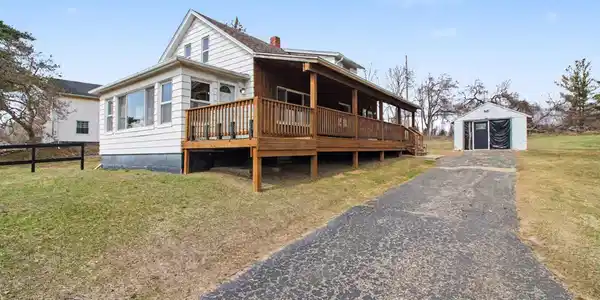 660 W Walton Boulevard