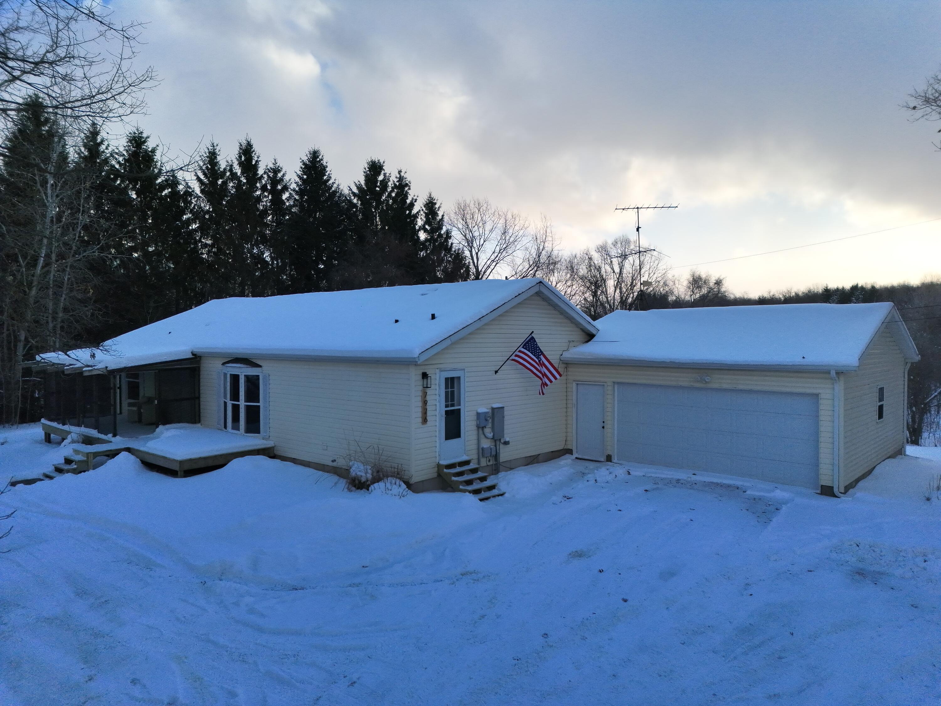 Image 3: DJI_20260119163730_0021_V