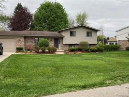2985 SHAWNEE Lane
