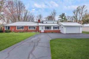 2543 SAINT CLAIR RIVER